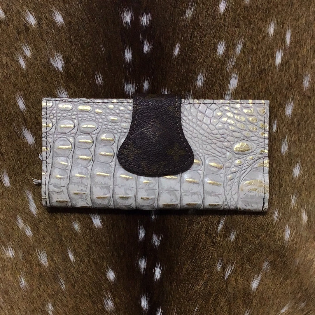 Gator leather Louis Vuitton wallet – SplitArrow Boutique