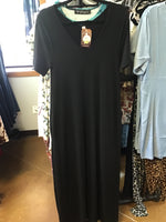 Zenana Black V-neck T-Shirt long dress with Pockets