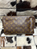 LV Cosmetic Pouch 28    #2