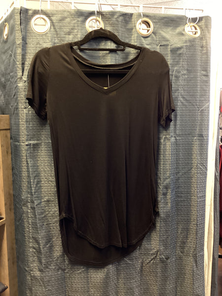AliEx Black V-Neck Basic